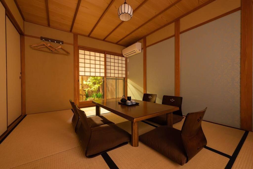 祇園せいじ庵。お風呂が素敵な貸切京町家。Netflix見放題。 Villa Kyoto Exterior photo