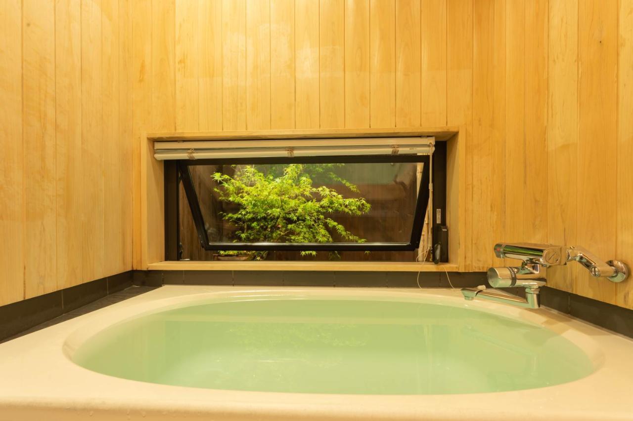 祇園せいじ庵。お風呂が素敵な貸切京町家。Netflix見放題。 Villa Kyoto Exterior photo